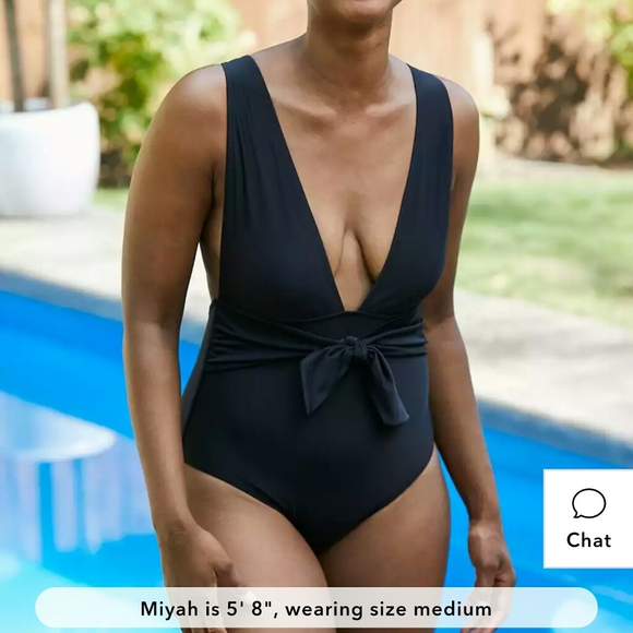 NWT Aerie Plunge One Piece Swimsuit in Chilly Red - Picture 9 of 10